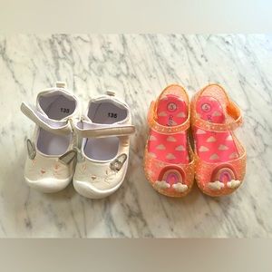 Set of 2 toddler shoes Cat & Jack